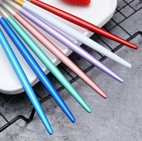 Sada Příborů 24 Kusů – Elegantní Úprava pro Vytříbený Stůl