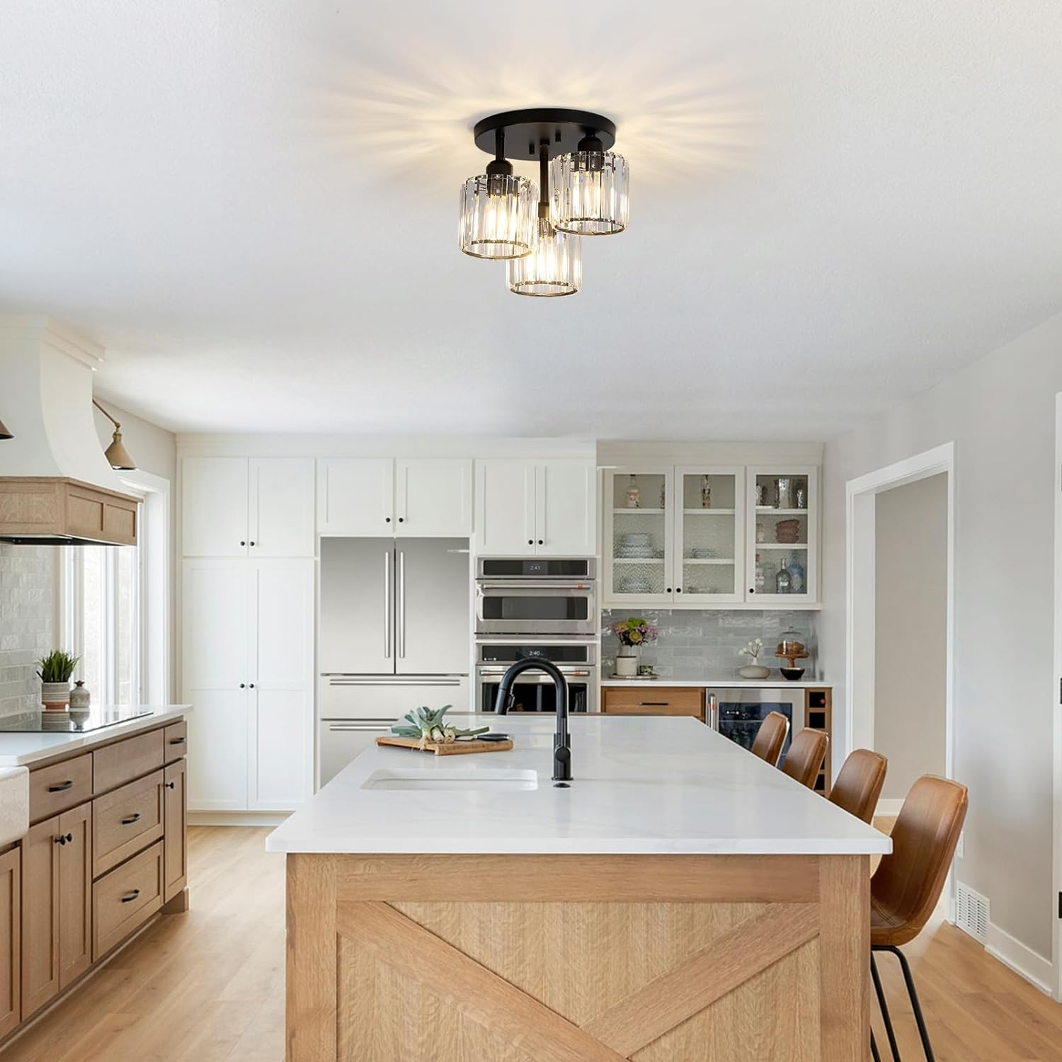 ثريا شبه مدمجة - أناقة عصرية وبريق راقٍ