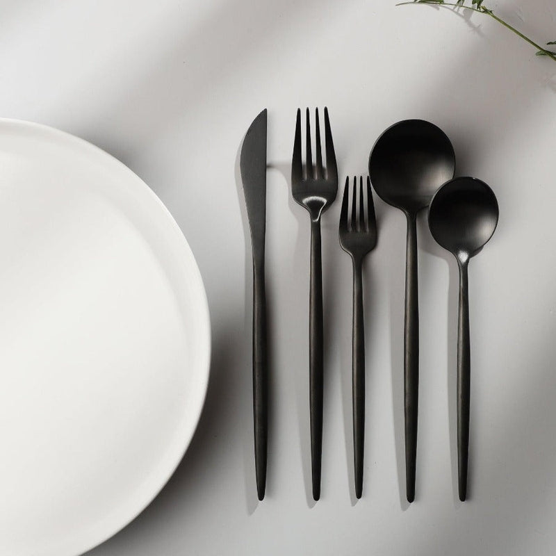 Cutlery Set – Sleek and Functional Style