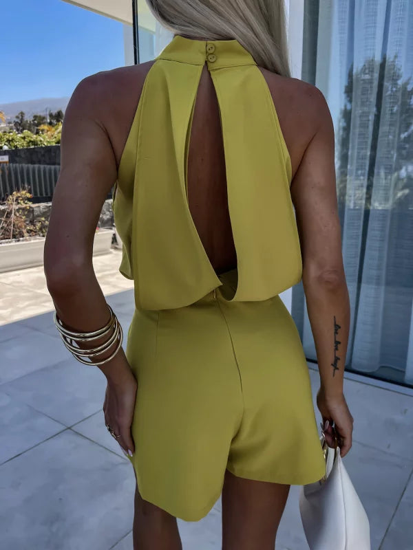 Dorcas | Mono corto elegante – Estilo audaz y refinado