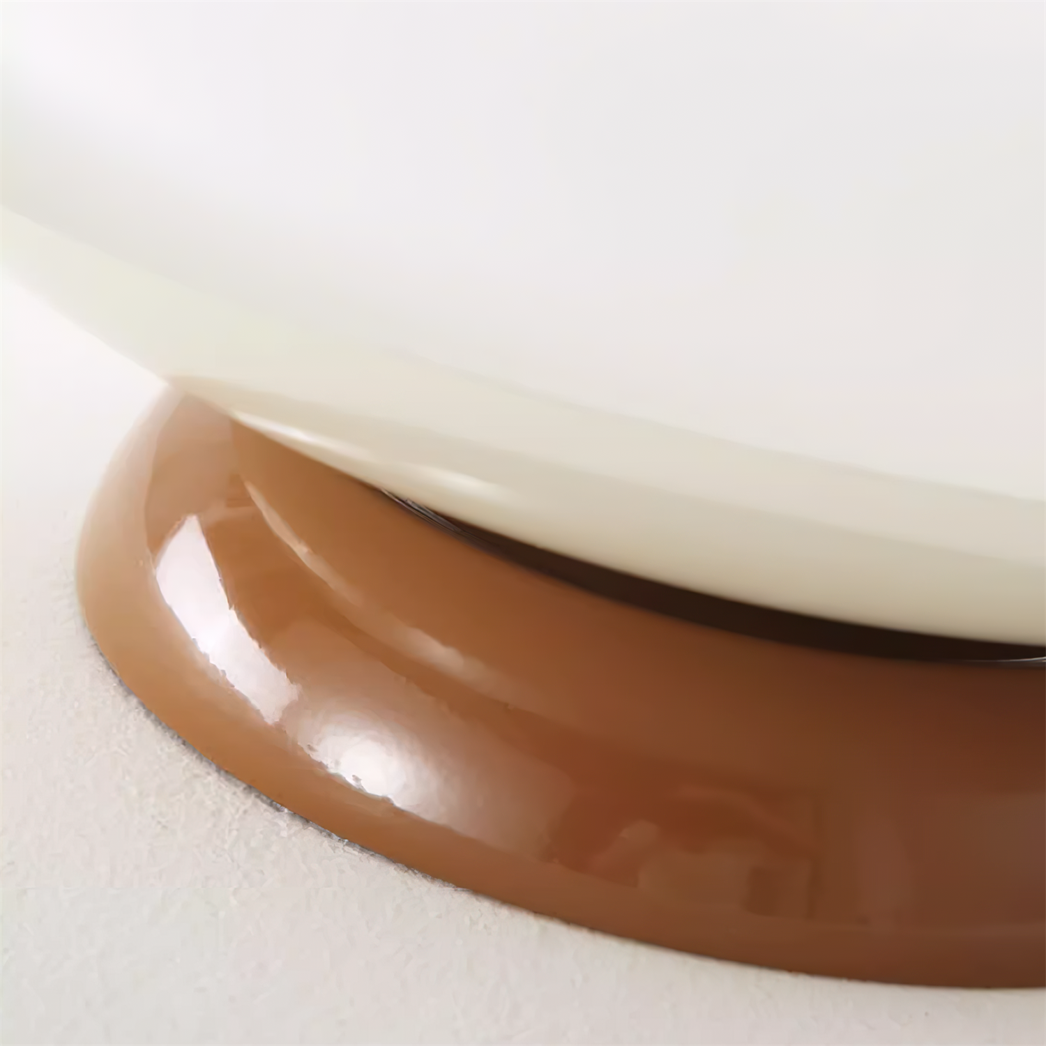 LEDラウンドシーリングライト - 自然な輝きと控えめなエレガンス