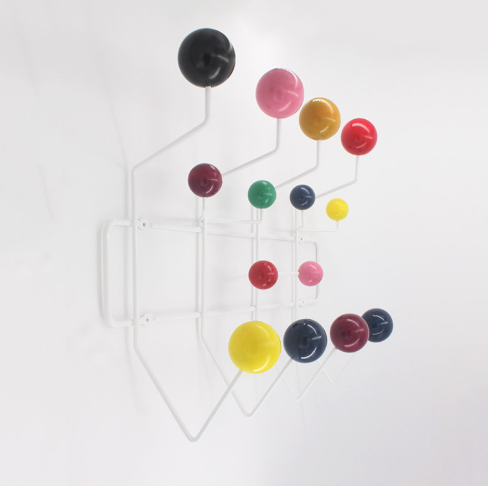 Nástěnný věšák – Elegantní a funkční design 