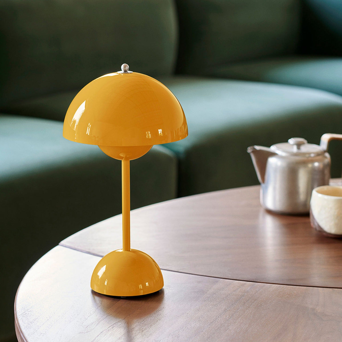 Desk LED Lamp – Modern Simplicity and Functionality 