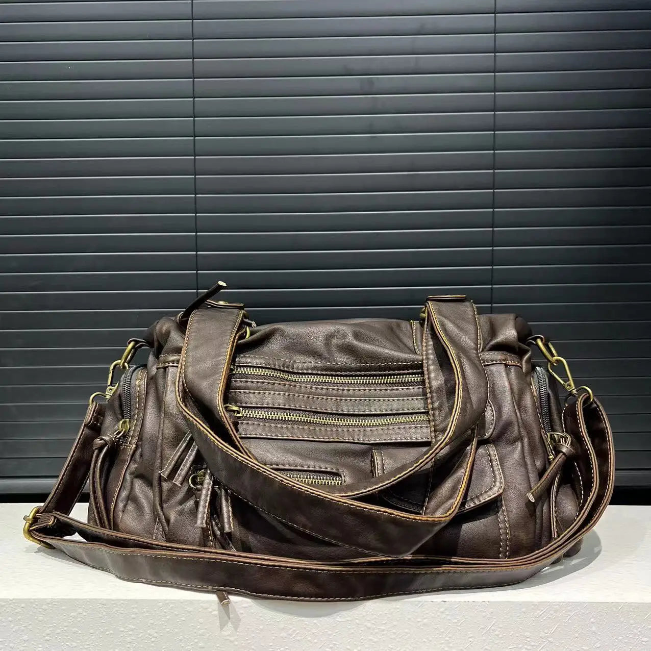 Clara | Bolso de Mano Retro con Bandolera – Elegancia Atemporal y Estilo Vintage 