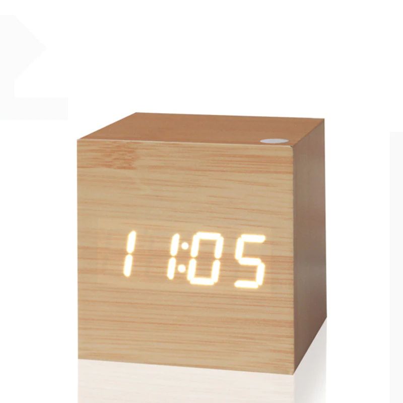 Horloge Numérique Cube – Design Minimaliste Et Affichage LED