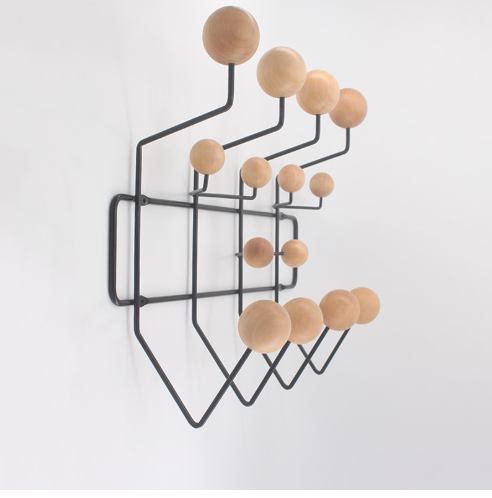 壁掛けハンガー – エレガントで機能的なデザイン 