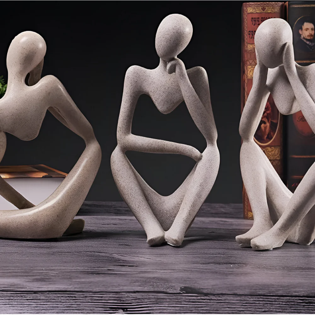 Abstracte Sculptuur Denker – Contemplatieve Elegant En Modern Ontwerp 