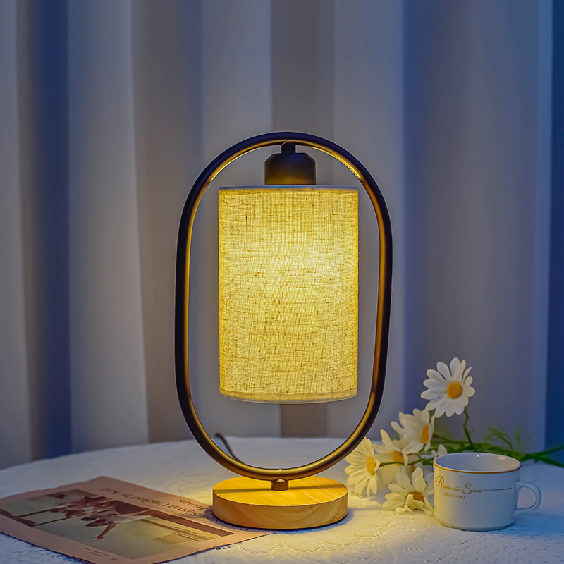 LED Asztali Lámpa — Vintage Elegancia 