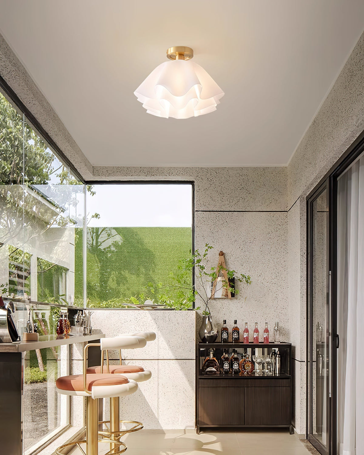 Modern Elegant Ceiling Light – Refined Lighting and Warm Atmosphere 