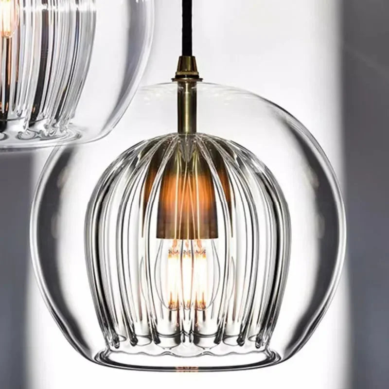 Sfera luminosa moderna in vetro - Luce morbida e stile raffinato